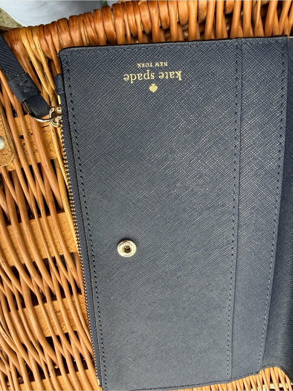 Kate Spade & Camron Street Eliza Navy Blue Leather Wristlet Wallet - Picture 6 of 9